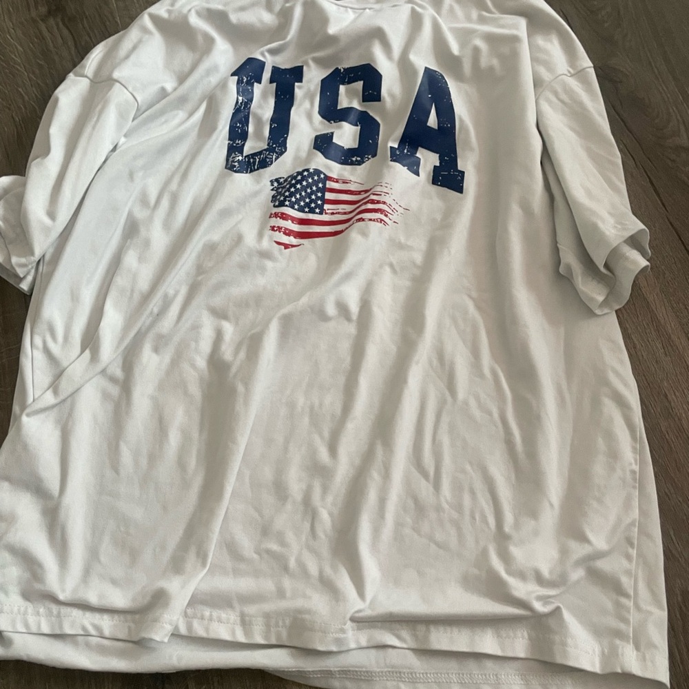 USA white oversized t-shirt